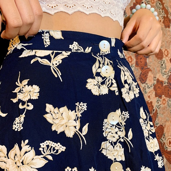 πΈ β¨Two Piece Set! Crop Top and Maxi Skirt! π€© - Picture 4 of 9